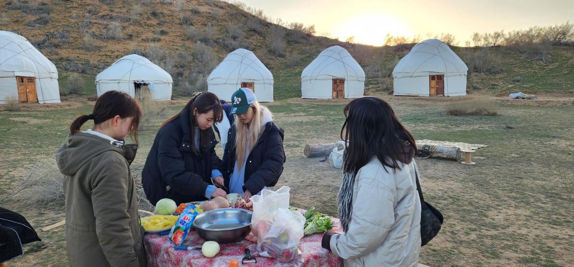 Hotel Kyzylkum Nights Camp & Family Yurt Nurota Exterior foto