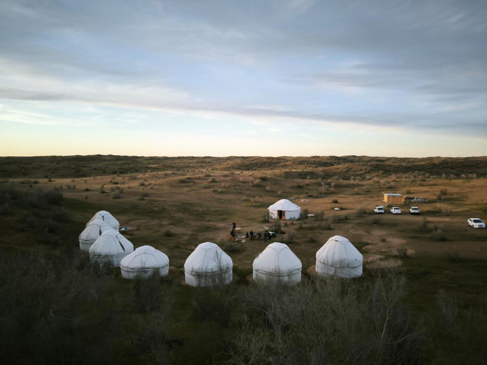 Hotel Kyzylkum Nights Camp & Family Yurt Nurota Exterior foto